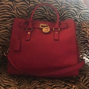 Micheal Kors pink purse 